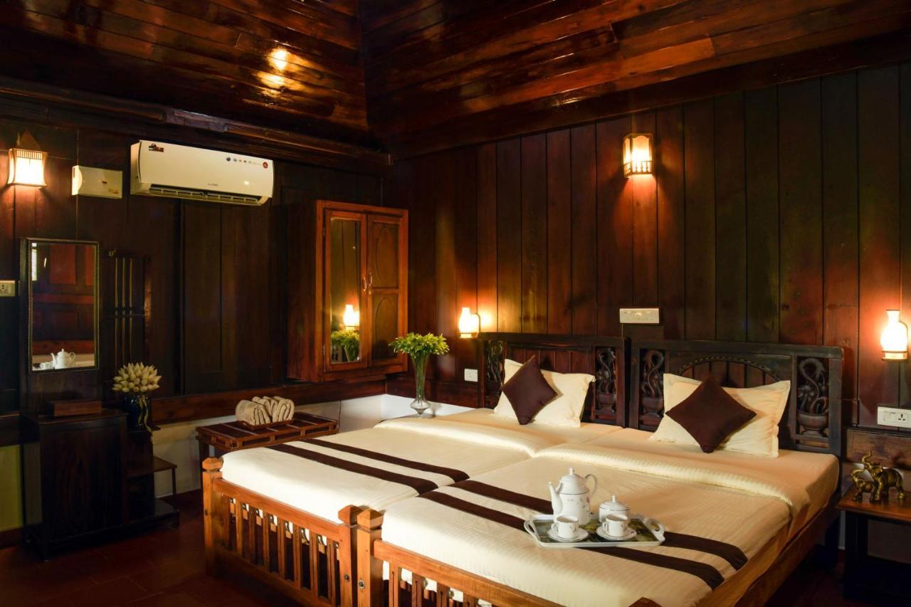 StayVista at La Riva Heritage Villa Alappuzha Esterno foto